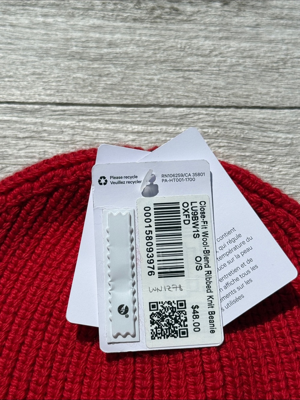 Lululemon Beanie Oxford Red NWT hat ❄️ - Picture 3 of 5